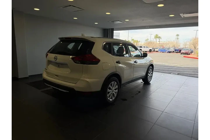 $14484 : Nissan Rogue 2017 S 4dr Cros image 5