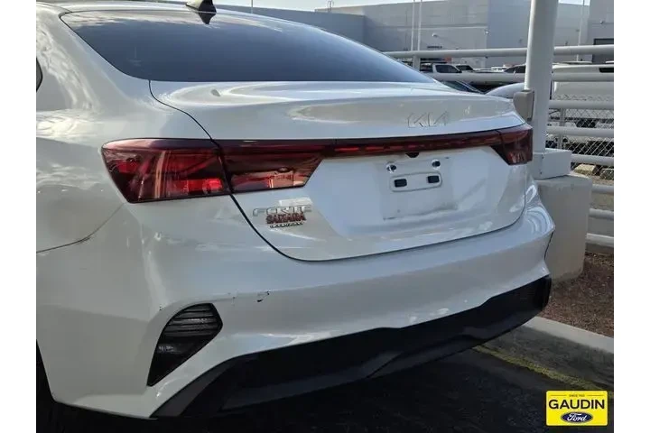 $16995 : Kia Forte 2022 FE 4dr Sedan image 4