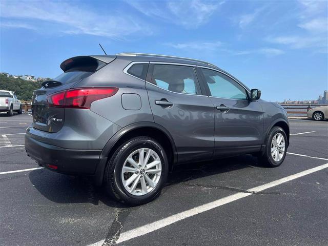 $12450 : 2019 NISSAN ROGUE SPORT image 9