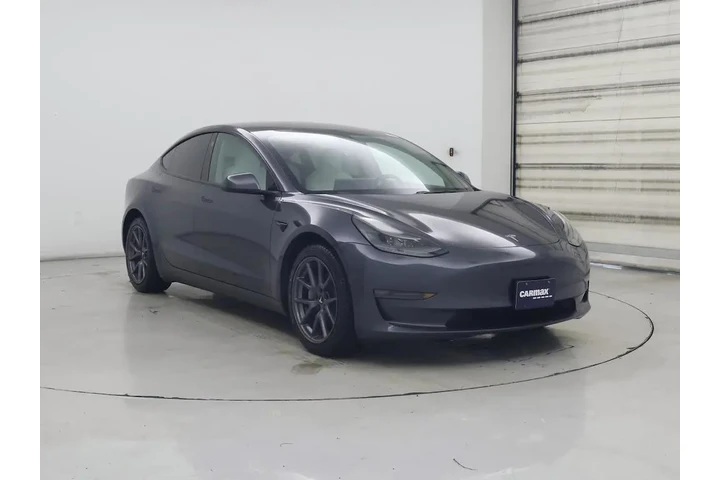 $27998 : Tesla Model 3 2022 AWD Long image 1