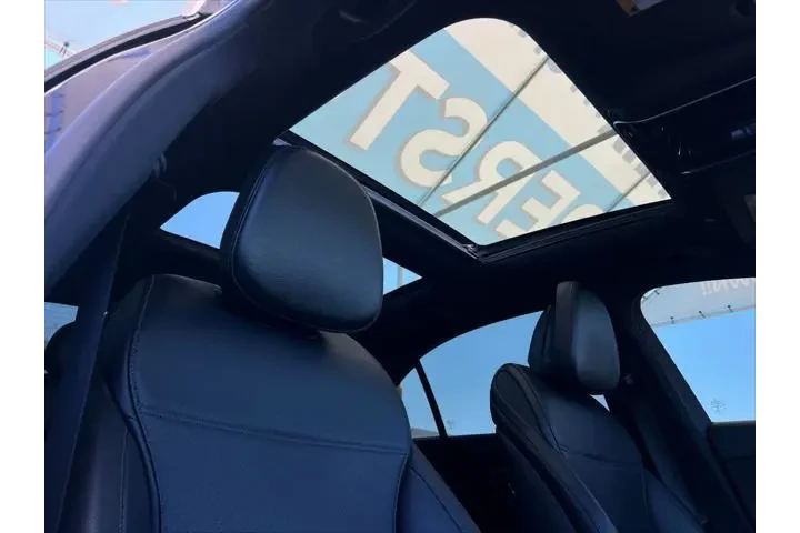 $30999 : Mercedes-Benz C-Class 2022 C image 3