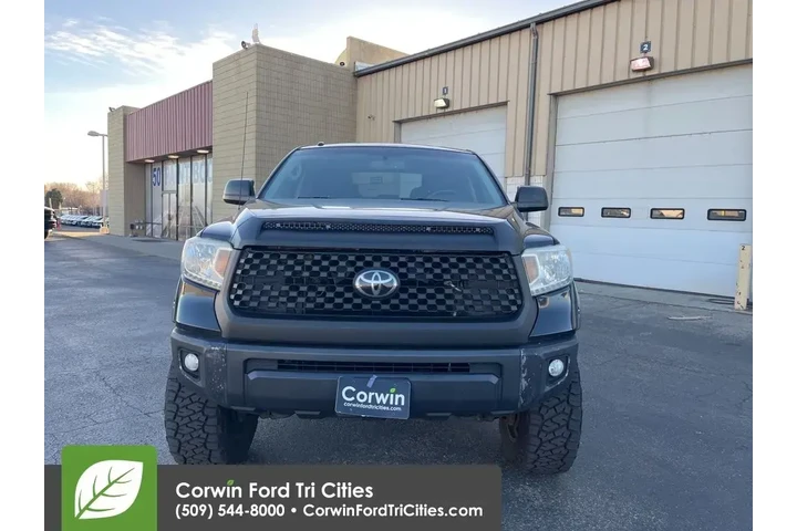 $23989 : Toyota Tundra 2014 4x4 SR5 4 image 2