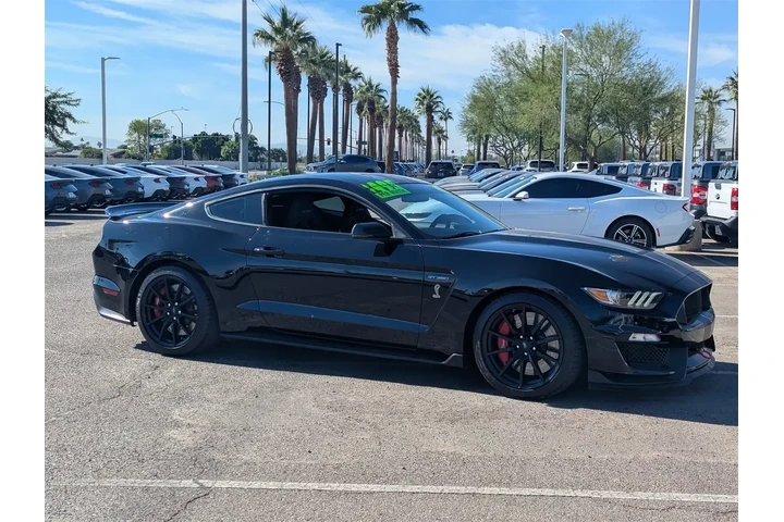 Ford Mustang 2017 Shelby GT3 image 8