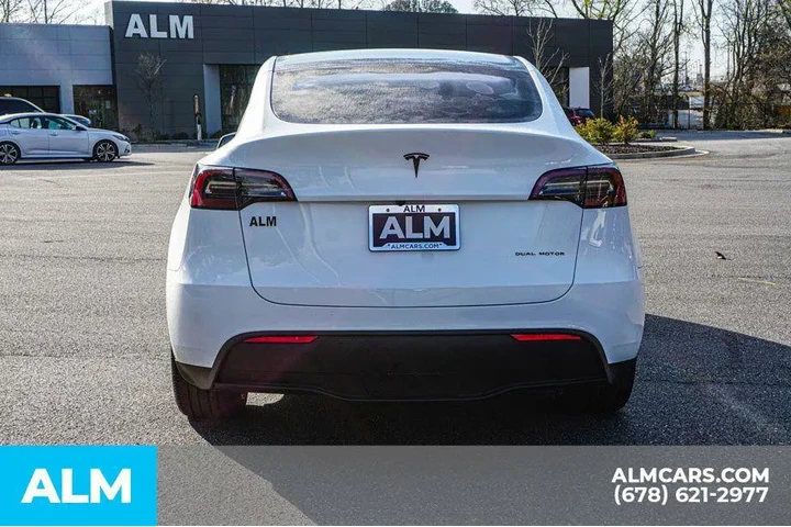 $37920 : Tesla Model Y 2024 AWD Long image 9