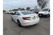 $26800 : Honda Accord Hybrid 2022 Tou thumbnail
