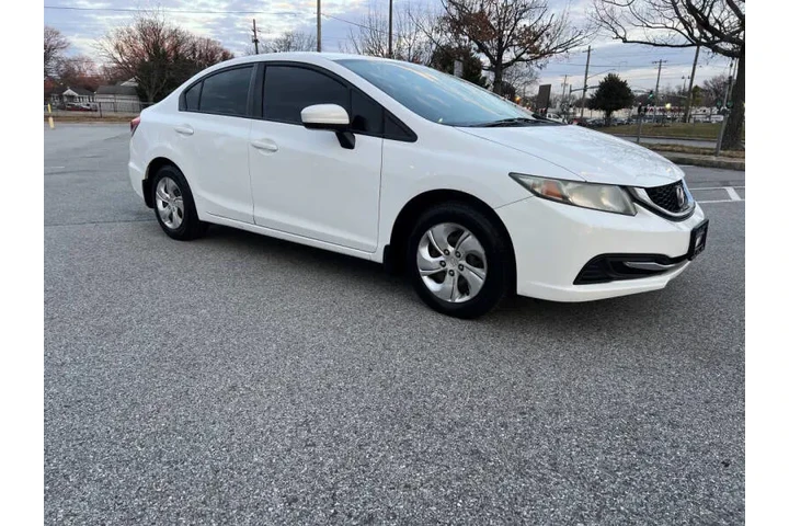 $8500 : 2014 Civic LX image 5