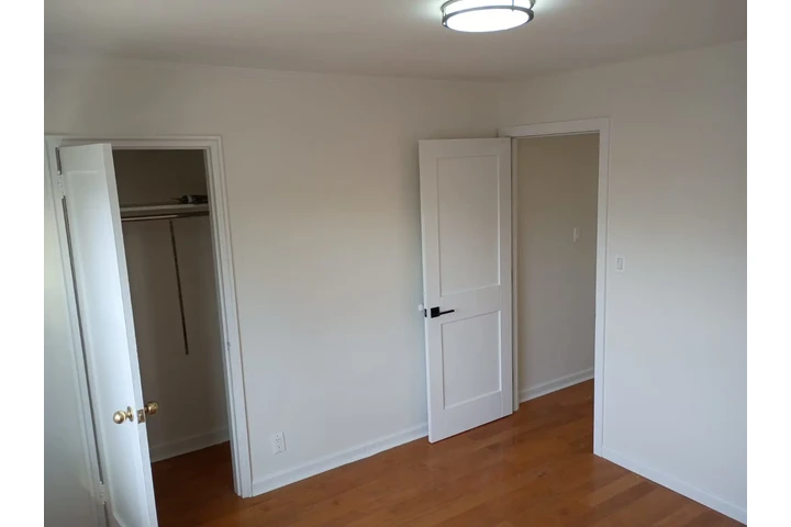 $2950 : APT EN QUEENS, BAYSIDE image 1
