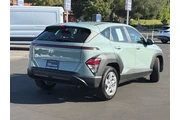 $23990 : Hyundai KONA 2025 SE 4dr Cro thumbnail