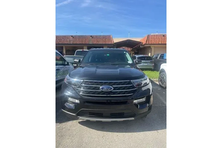 $27500 : Ford Explorer 2023 XLT 4dr S image 2