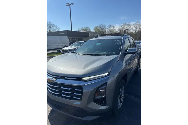 $27990 : Chevrolet Equinox 2025 4x4 L image 3