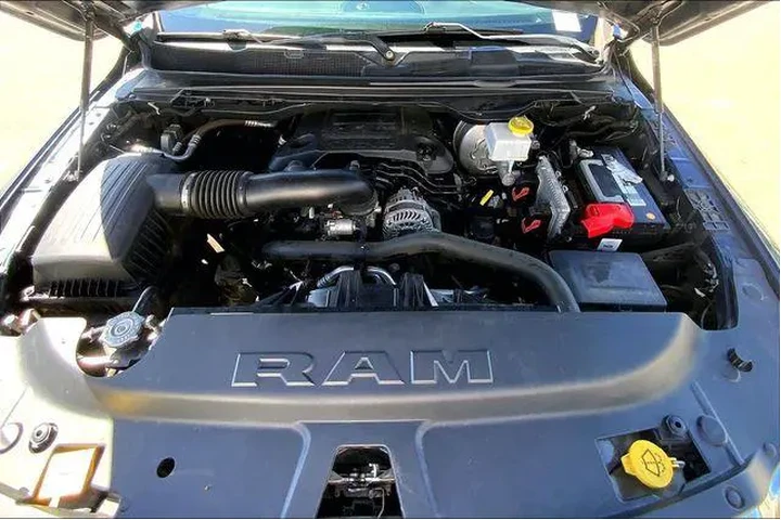 $32000 : Ram 1500 2020 4x4 Big Horn 4 image 10