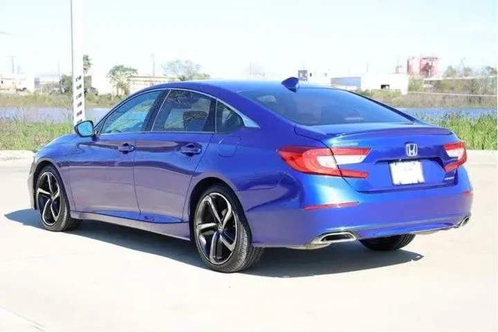 $14565 : Honda Accord 2018 Sport 4dr image 6