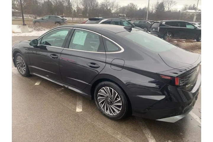 $24989 : Hyundai SONATA Hybrid 2025 S image 3