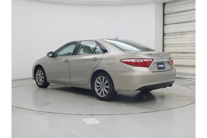 $23998 : Toyota Camry 2017 XLE 4dr Se image 2
