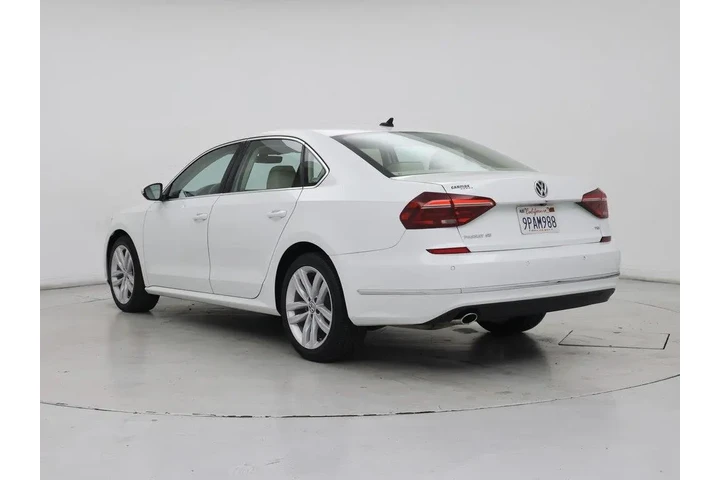 $15998 : Volkswagen Passat 2018 2.0T image 2