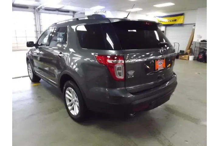 $10985 : Ford Explorer 2015 AWD XLT 4 image 3