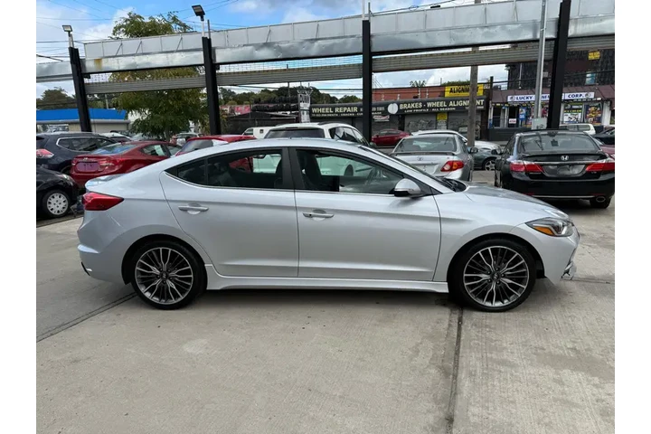 $10995 : 2018 Elantra Sport Tech DCT image 6