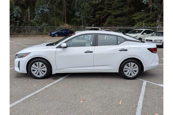 $21977 : Nissan Sentra 2025 S 4dr Sed image 8