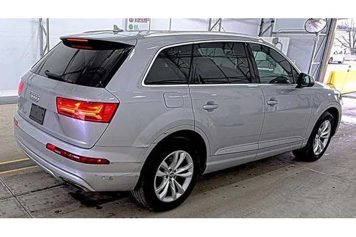 $19353 : Audi Q7 2019 AWD quattro SE image 2