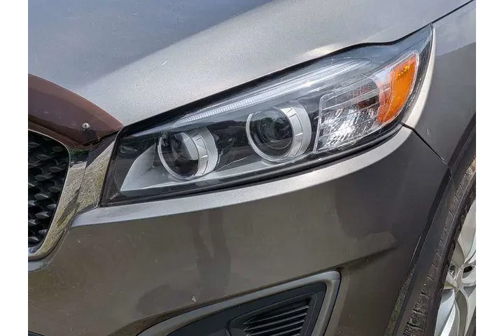$8218 : Kia Sorento 2016 LX V6 4dr S image 4