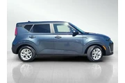 $19987 : Kia Soul 2025 S 4dr Crossove thumbnail