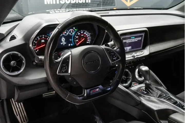 $24987 : Chevrolet Camaro 2016 SS 2dr image 2
