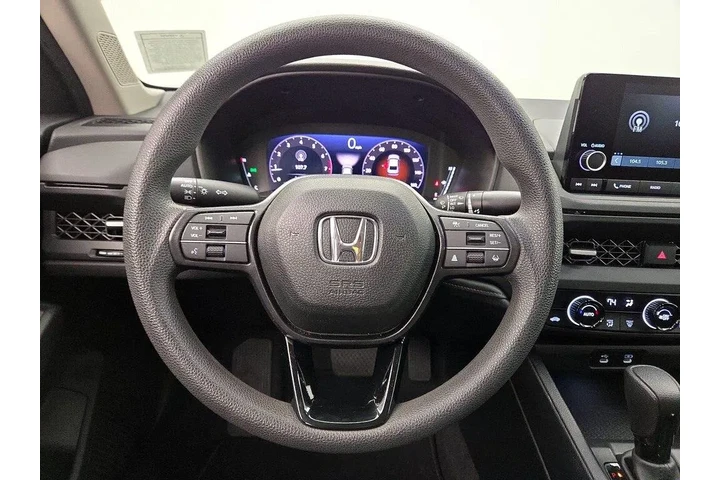 $25998 : Honda Accord 2024 EX 4dr Sed image 10