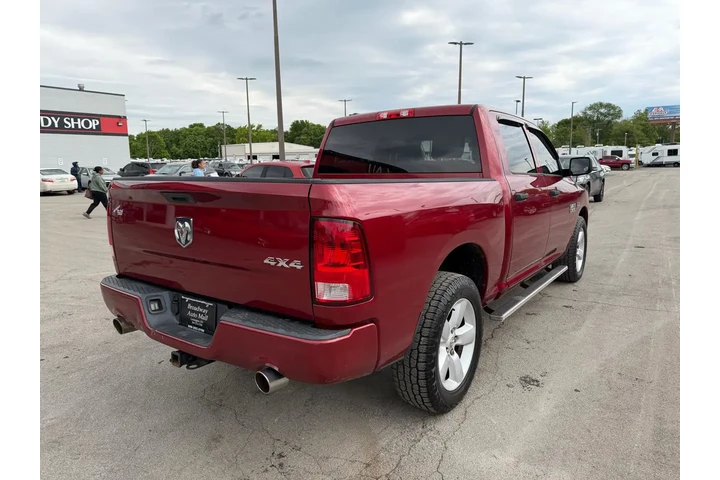 $12980 : 2013 RAM 1500 4WD Crew Cab 14 image 2