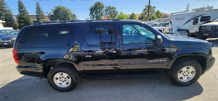 $12999 : 2014 Suburban image 6