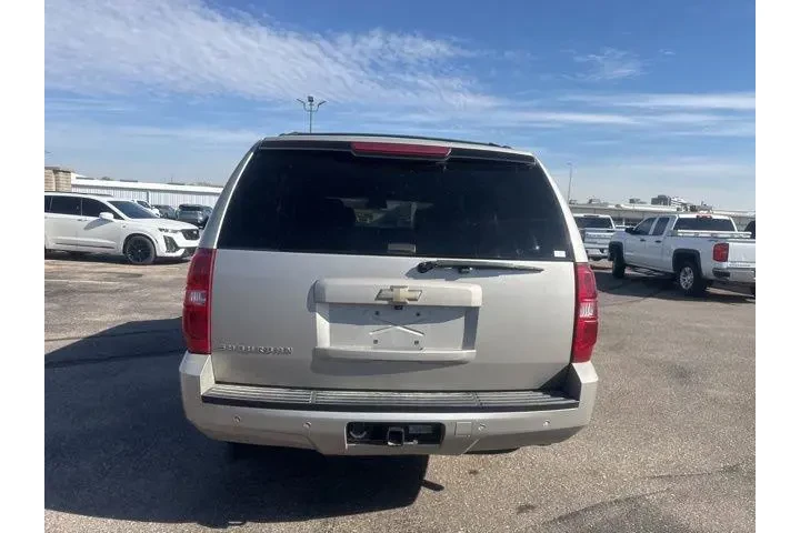 $8990 : Chevrolet Suburban 2007 4WD image 6