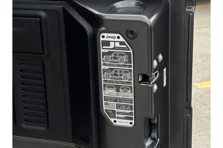 $32698 : Jeep Wrangler 2024 4x4 Sport image 8