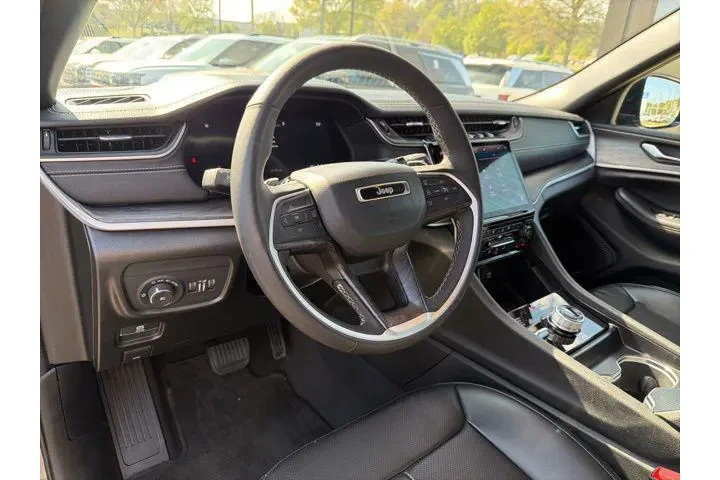 $35893 : Jeep Grand Cherokee L 2024 4 image 10