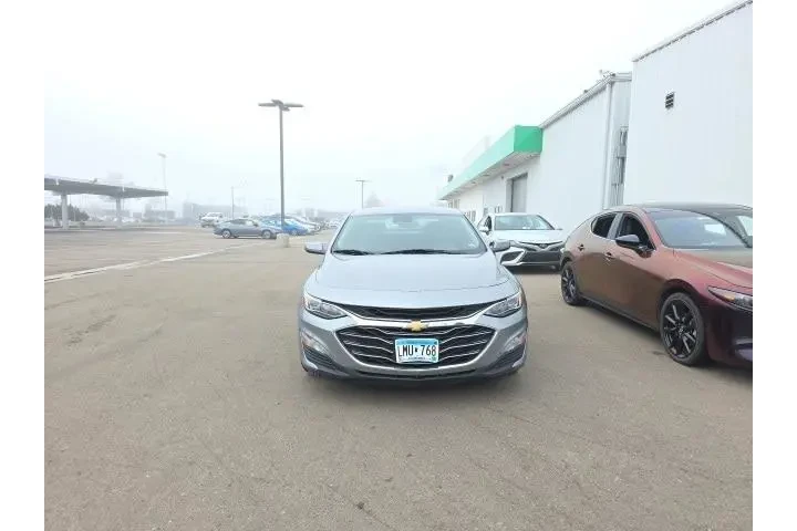$20800 : Chevrolet Malibu 2024 LT 4dr image 2