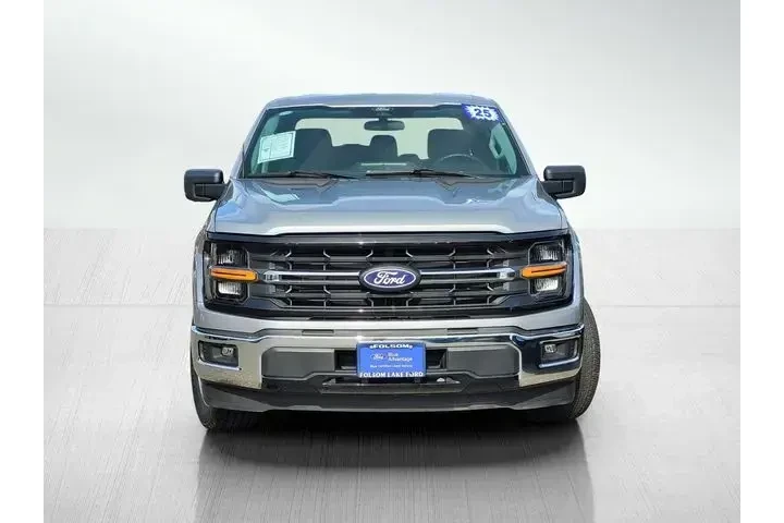 $39905 : Ford F-150 2025 4x2 XLT 4dr image 2