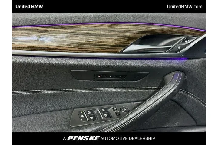 $15995 : BMW 5 Series 2020 530i 4dr S image 3