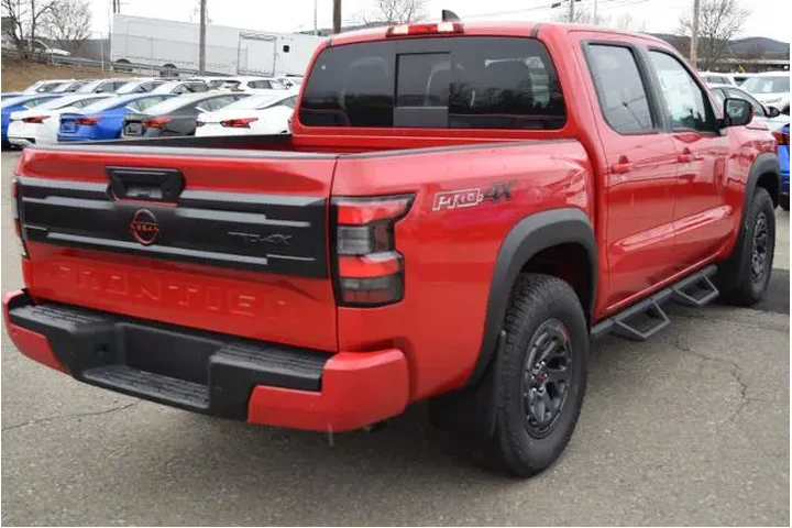 $39900 : Nissan Frontier 2025 4x4 PRO image 6