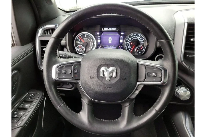 $35998 : Ram 1500 2024 4x2 Laramie 4d image 10