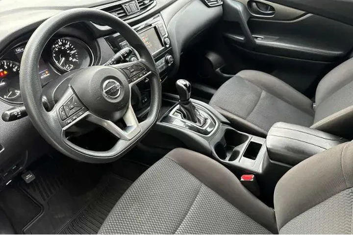 $16811 : Nissan Rogue Sport 2020 S 4d image 7