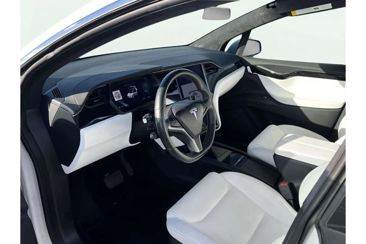 $37999 : 2020 Model X image 3