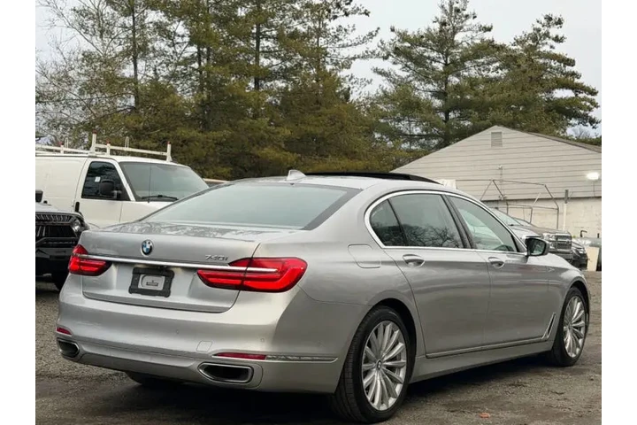 $11990 : 2017 BMW 7 Series 740i image 8