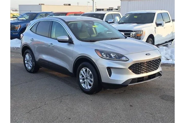 $17063 : Ford Escape 2020 AWD SE 4dr image 7