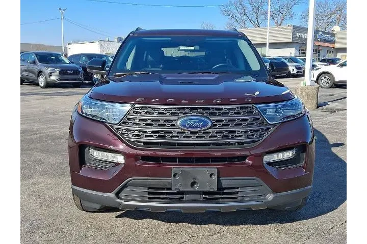 $30483 : Ford Explorer 2022 AWD XLT 4 image 2
