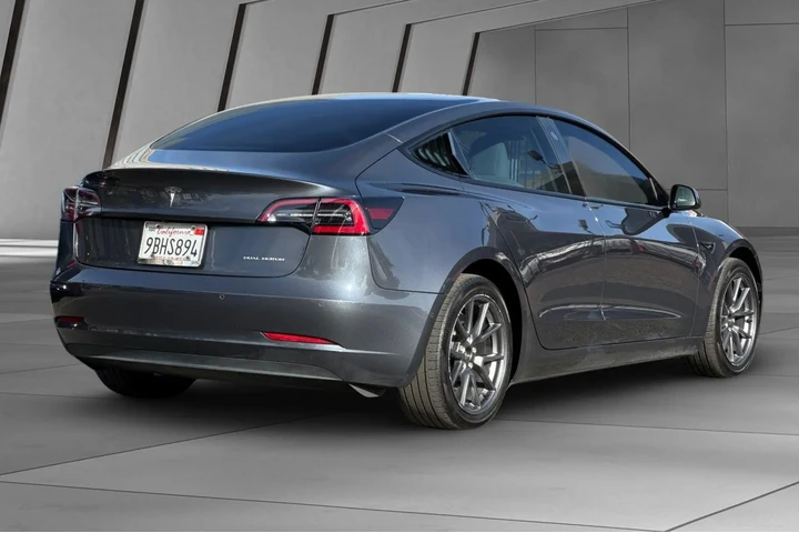 $24900 : Tesla Model 3 2022 AWD Long image 4
