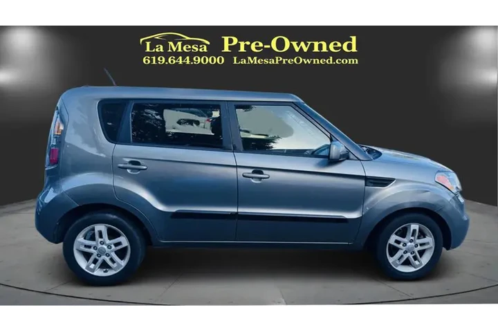 $6995 : 2011 Soul + 4-Door Wagon image 5
