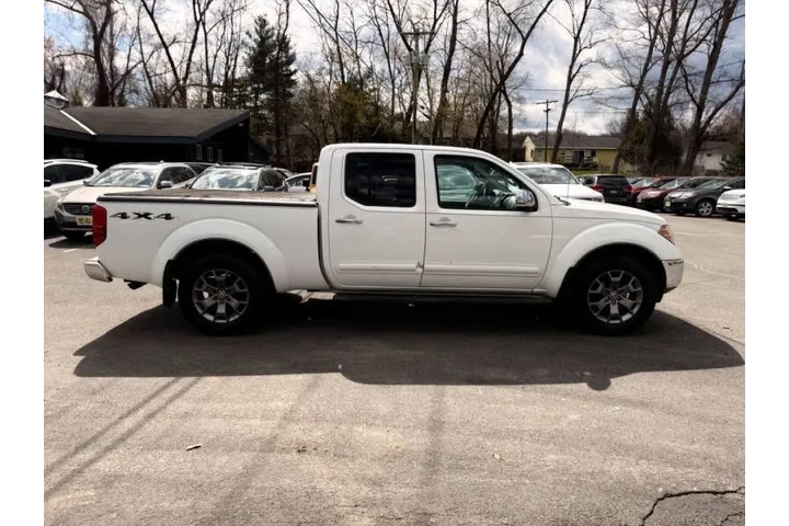 $9995 : 2016 Frontier SL image 8