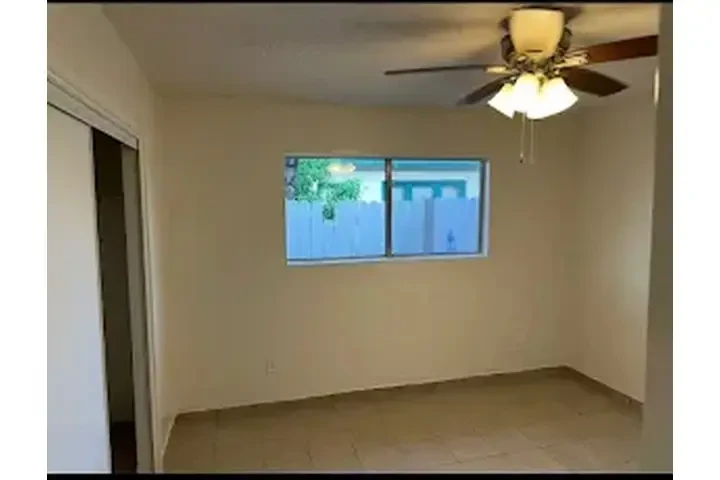 $1250 : BAKERSFIELD APTO. REMODELADO image 4