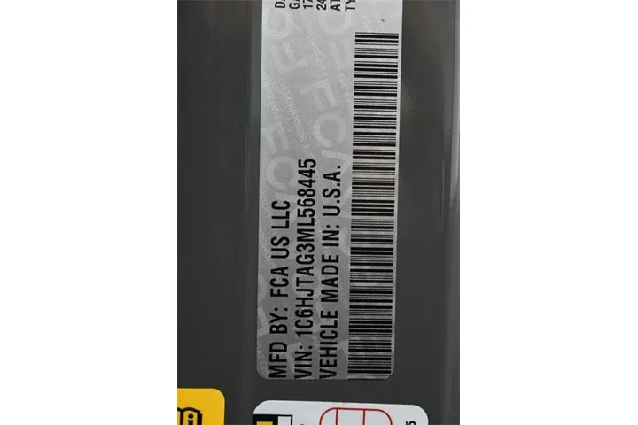 $24936 : Jeep Gladiator 2021 4x4 Spor image 7