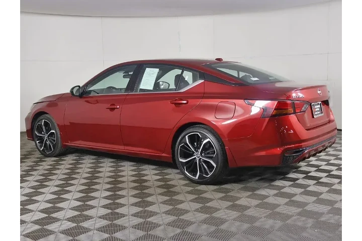 $21193 : Nissan Altima 2024 2.5 SR 4d image 6