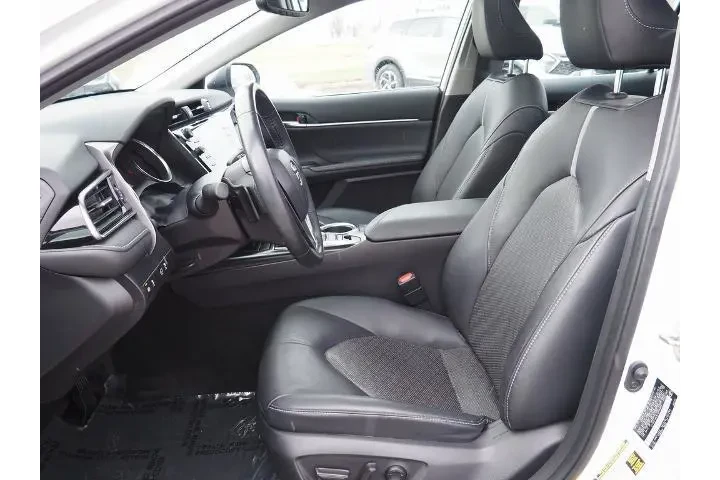 $27800 : Toyota Camry 2020 XSE 4dr Se image 6