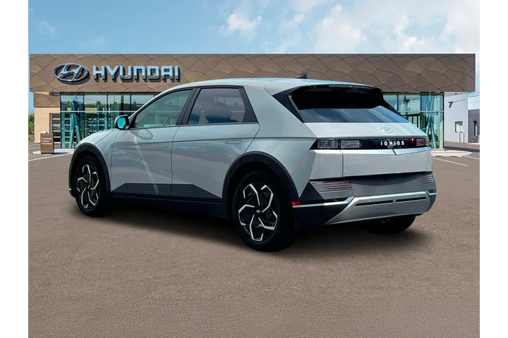 $24991 : Hyundai IONIQ 5 2024 SEL 4dr image 5